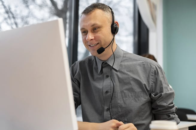 An IT expert handling a ticket.